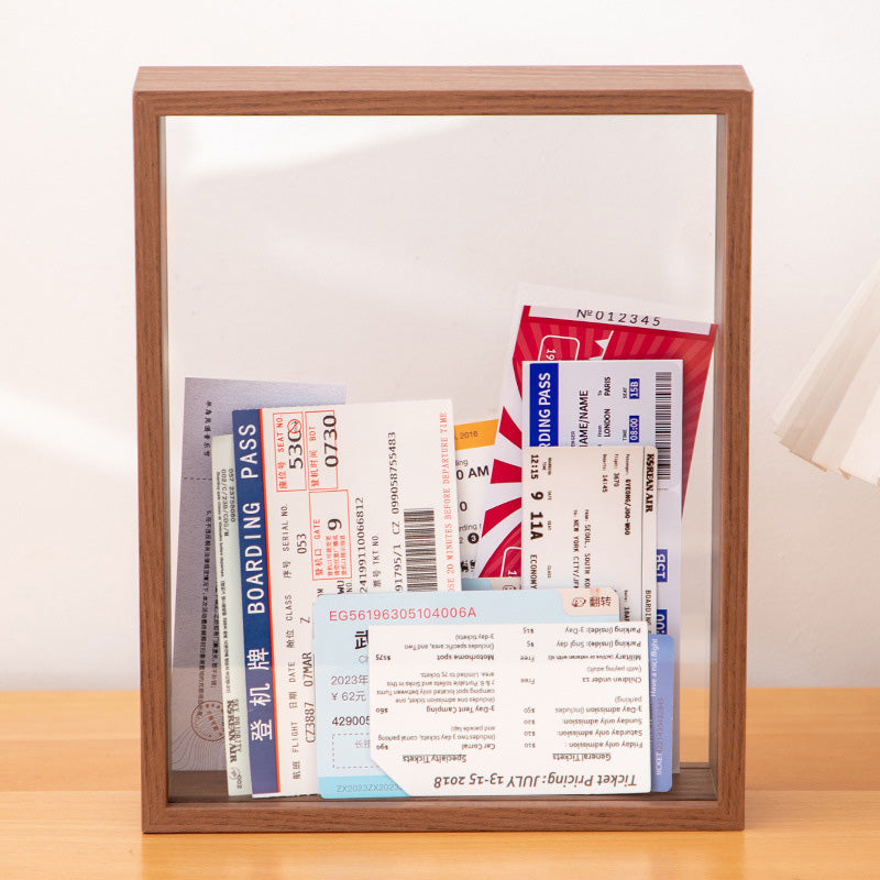 Holz-Ticket-Schattenbox als Wohnaccessoire