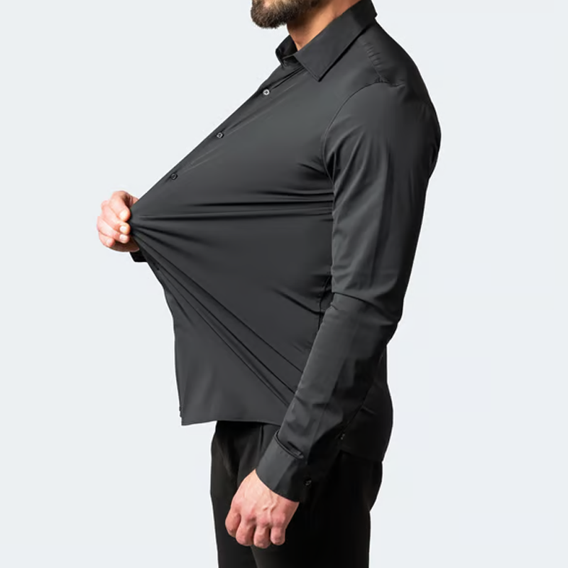 Herrenhemd aus hochelastischem, knitterfreiem Material