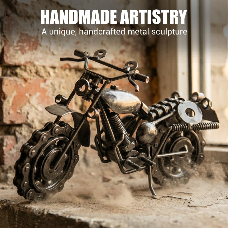 Handgefertigtes Motorradmodell aus Eisen