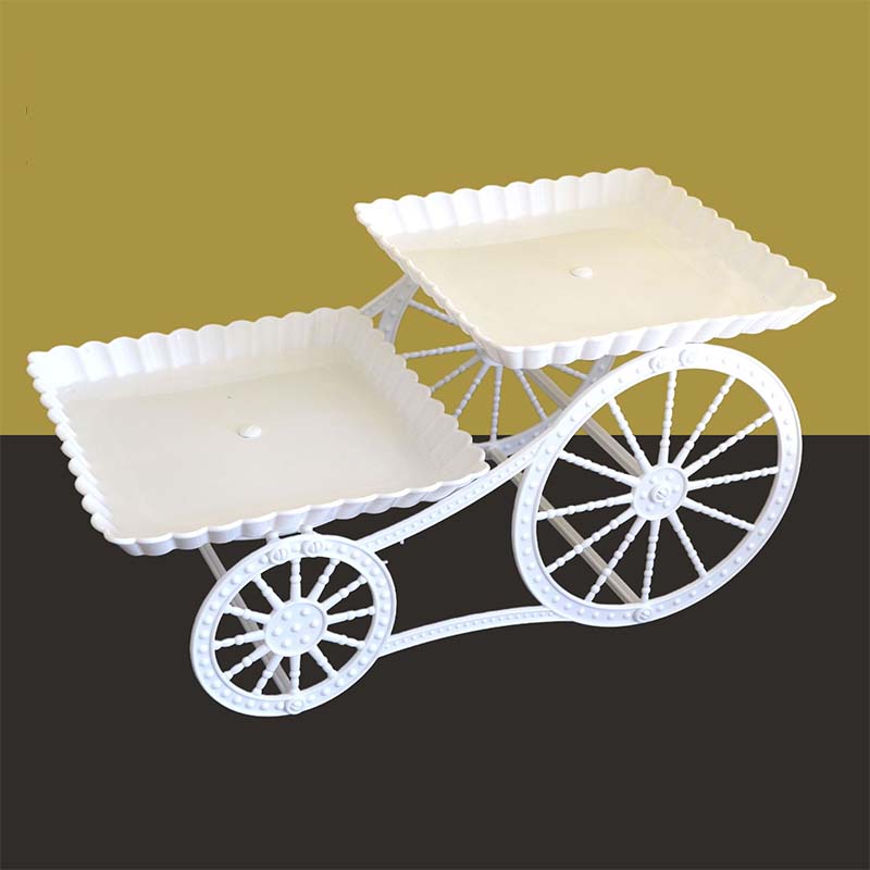 Zweistöckiges Serviergestell im Wagen-Design