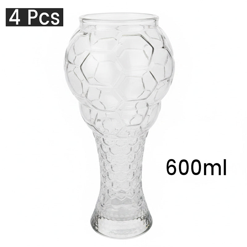 Fußballförmiges Glas für Sportfans