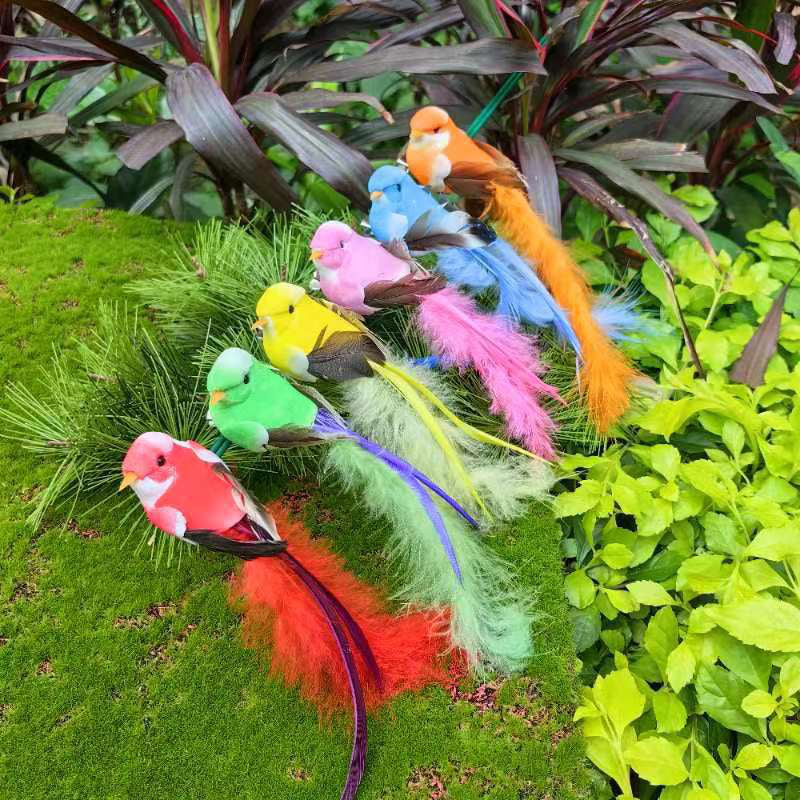 12 künstliche Vögel mit Federn und Clips